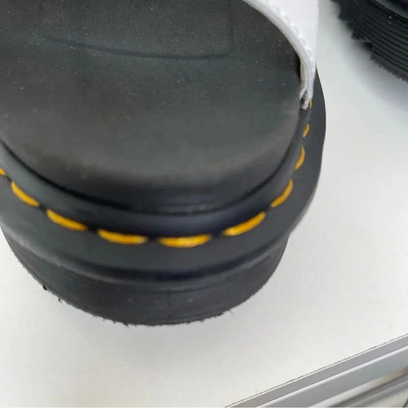 Dr Martens BLAIRE HYDRO LEATHER STRAP SANDALS - Picture 8 of 9